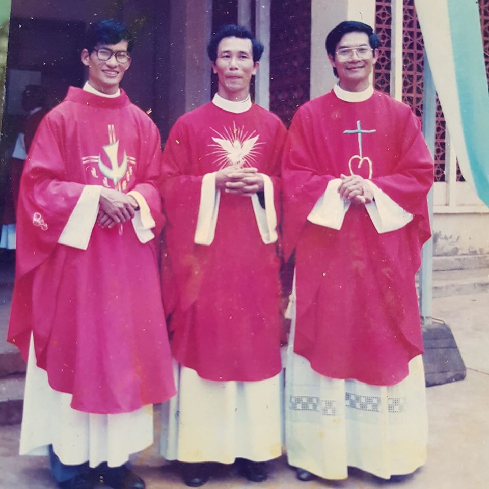 3 Lm Châu Sơn Thụ phong ngày 24.8.1995: Phaolo Nguyễn Công Minh(RIP); GB Nguyễn Đình San(RIP) & Phêrô Trần Ngọc Anh