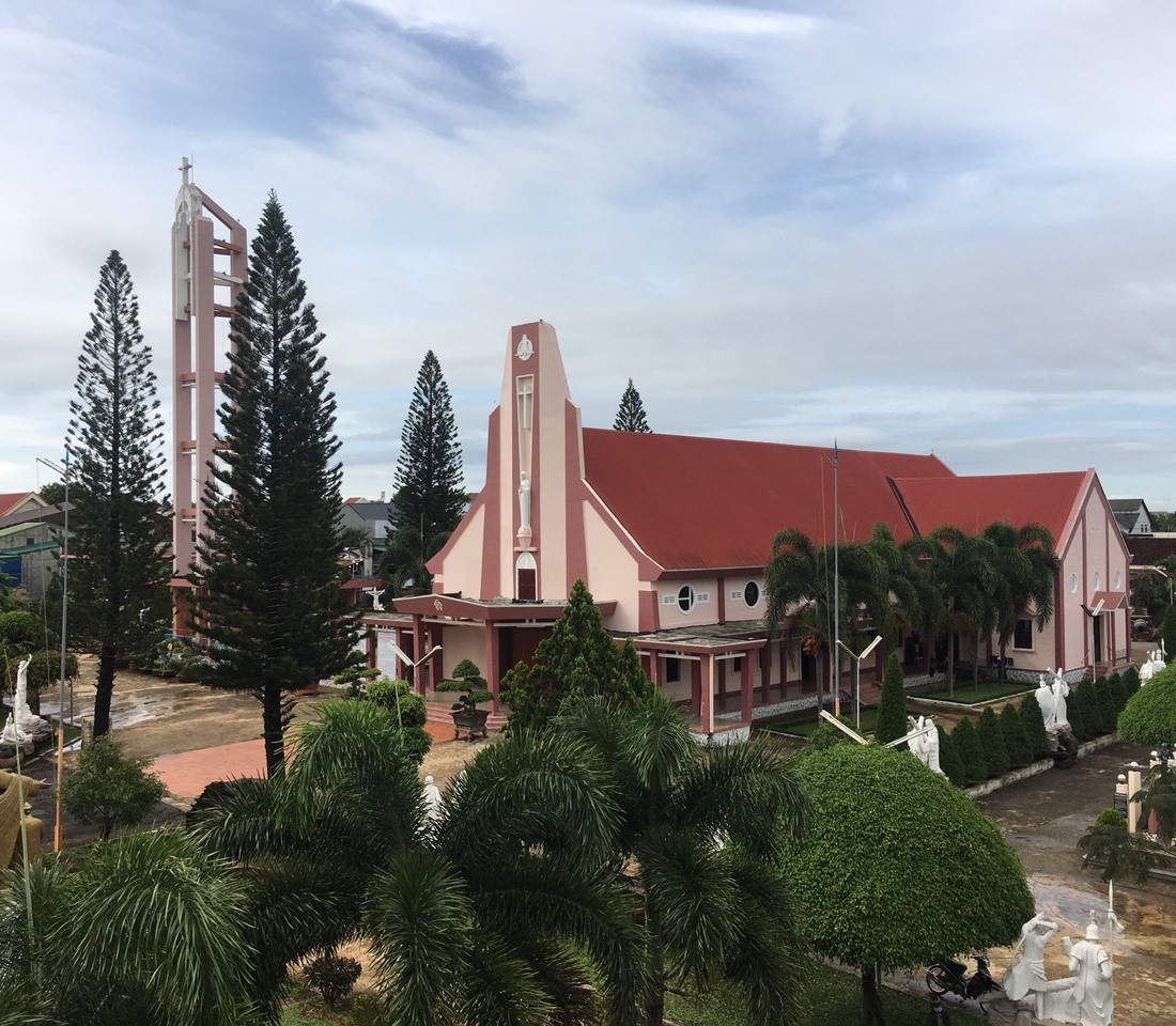 TÓM LƯỢC LINH ĐẠO HÒA BÌNH  THEO KINH THÁNH  VÀ HỌC THUYẾT XÃ HỘI CỦA GIÁO HỘI