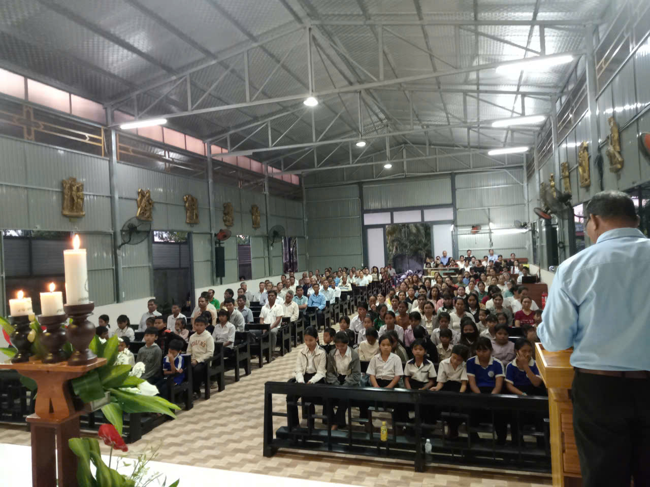 GIÁO BUÔN KNIA & CA ĐOÀN TÊRÊSA MỪNG LỄ BỔN MẠNG