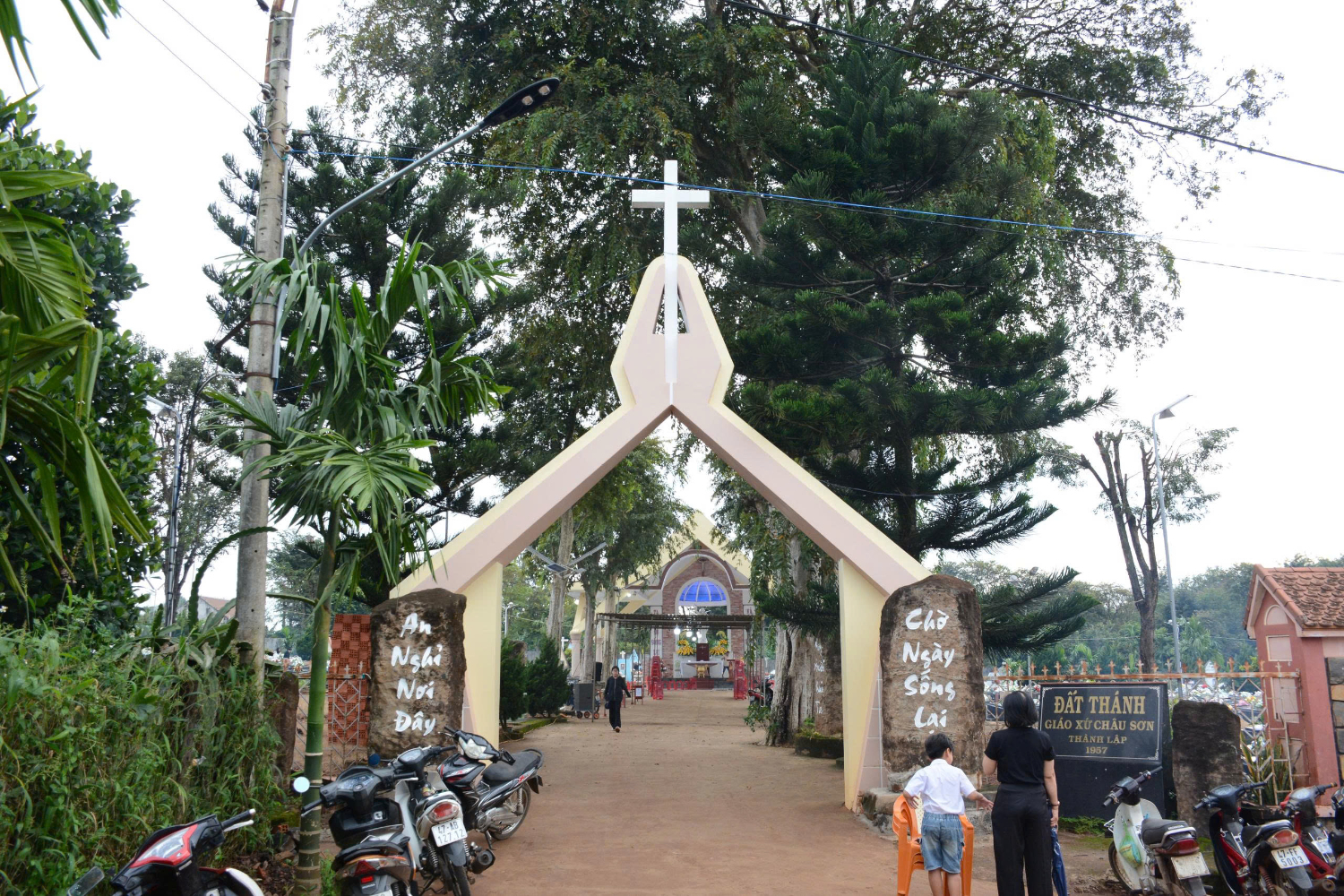 z7182099687711 5df09e3d6a3b5d05c6d5c16a935da3a2