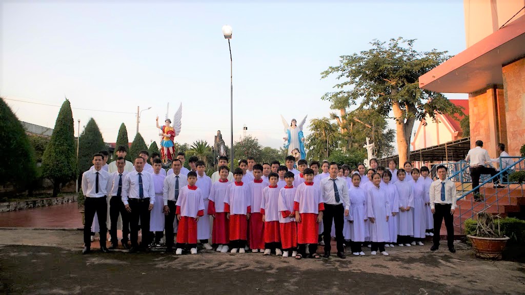 BAN LỄ SINH MỪNG LỄ BỔN MẠNG