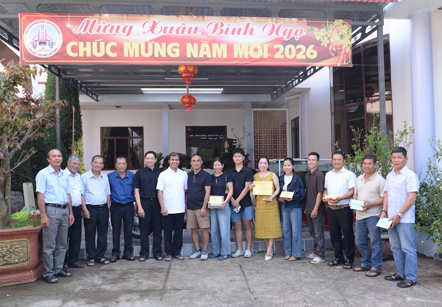 TRAO THƯỞNG "VUI XUÂN BÍNH NGỌ – CHIA SẺ TÌNH THƯƠNG"