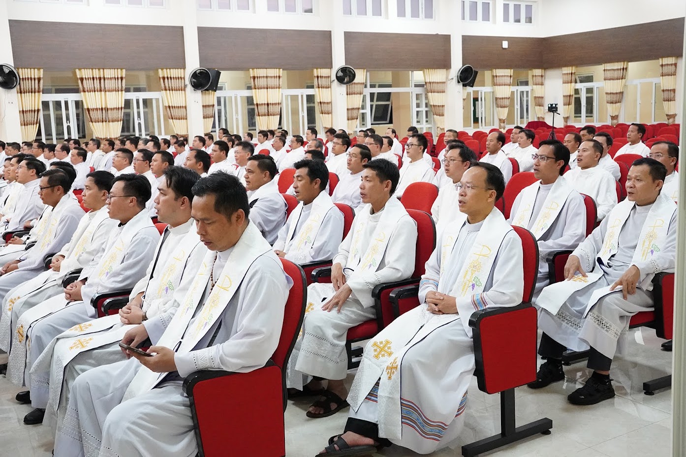 BẾ MẠC TUẦN THƯỜNG HUẤN LINH MỤC ĐỢT I NĂM 2026